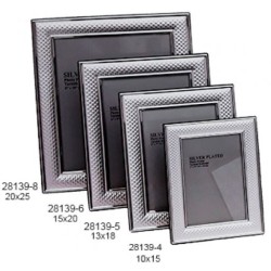 Κορνίζα μεταλλική επάργυρη με σκάλισμα 15x20εκ.