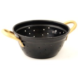 Ψωμιέρα-καλαθάκι αλουμινίου διάτρητη μαύρη με χρυσά χερούλια 24x17x8εκ.